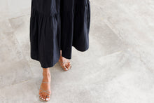 画像をギャラリービューアに読み込む, ハンドスモッキングドレス