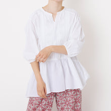 画像をギャラリービューアに読み込む, ウェーブピンタックブラウス