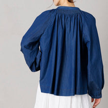 画像をギャラリービューアに読み込む, ボタニカル刺繍ブラウス