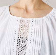 画像をギャラリービューアに読み込む, マニーレースピンタックブラウス