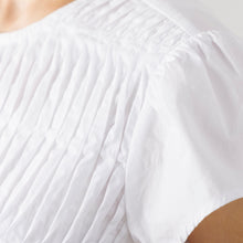 画像をギャラリービューアに読み込む, カンタ刺繍ウェーブピンタックブラウス