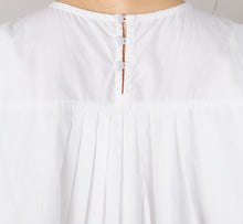 画像をギャラリービューアに読み込む, カンタ刺繍ウェーブピンタックブラウス