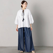 画像をギャラリービューアに読み込む, ハンドスモッキング 配色刺繍ブラウス