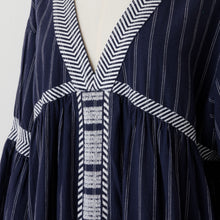 画像をギャラリービューアに読み込む, Tribal embroidely Dress