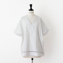 画像をギャラリービューアに読み込む, HAND PLEATS TUCK BLOUSE