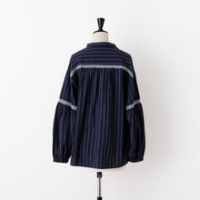 画像をギャラリービューアに読み込む, Tribal embroidery Blouse