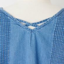 画像をギャラリービューアに読み込む, Denim Pintuck Blouse