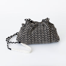 画像をギャラリービューアに読み込む, Jacquard Tuck Bag